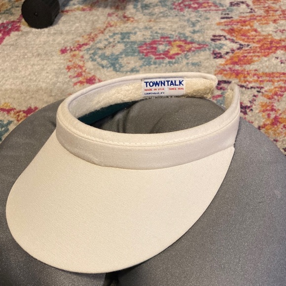 towntalk Accessories - Women's White Towntalk Vintage Sun Visor